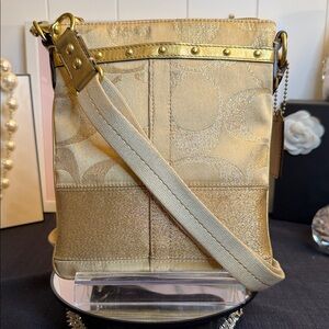 EUC Coach Y2K Signature Stripe Shimmer Gold Studded Crossbody Purse G0867-42020